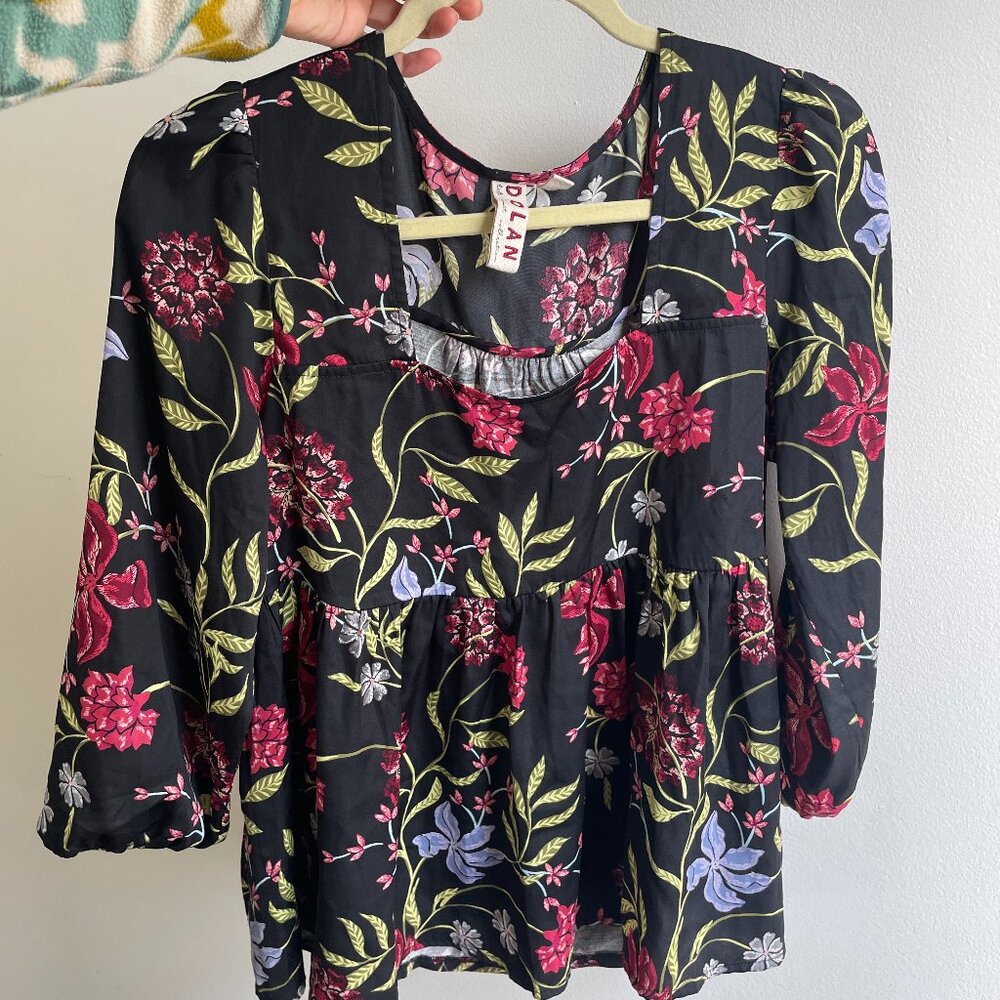 Anthropologie - women's floral top S